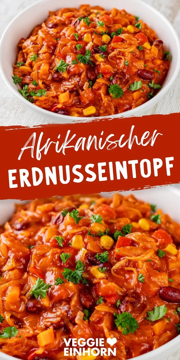 Afrikanischer Erdnusseintopf mit frischen Zutaten in einer bunten Schüssel