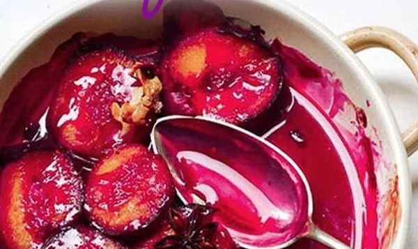 Ofengeröstete Pflaumen für ein köstliches Dessert oder Snack