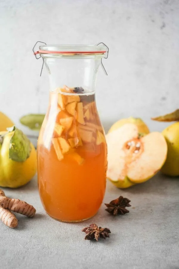 Quitten-Oxymel - Gesundes und aromatisches Heilmittel aus Quitten.