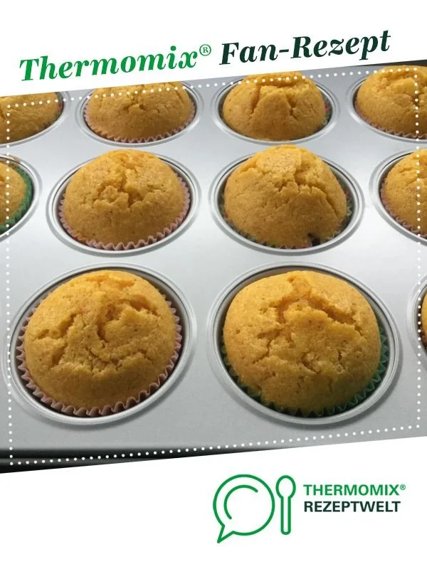 Leckere Variation von Kürbis Muffins auf einem Teller